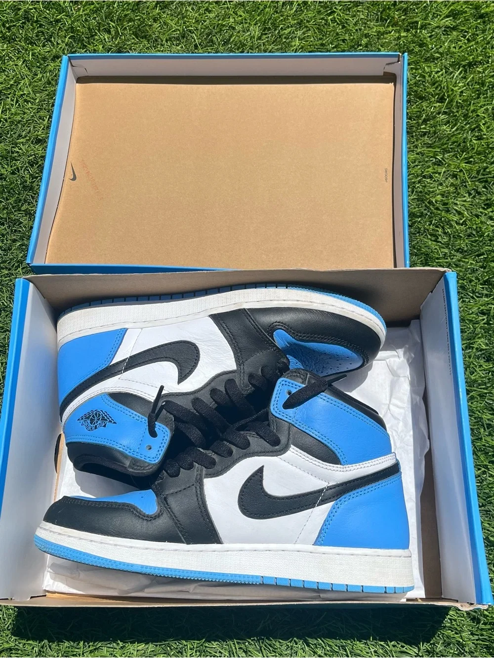Nike Air Jordan 1 Retro High OG GS “University Blue” UNC Black White Size 6.5Y